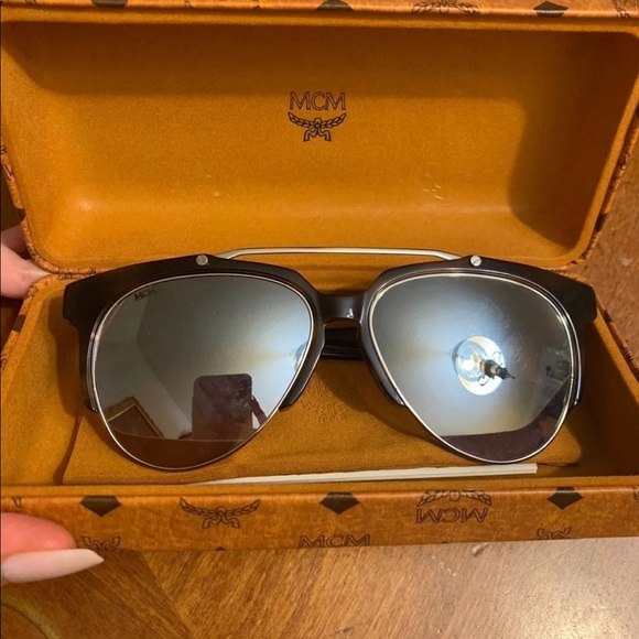 NWOT ⭐️ MCM Tortoiseshell Aviator Sunglasses